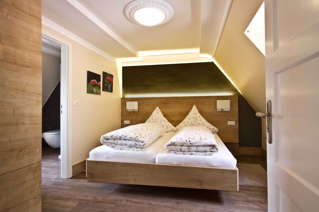 Sankt Annagut Hotel Burrweiler Kamer foto